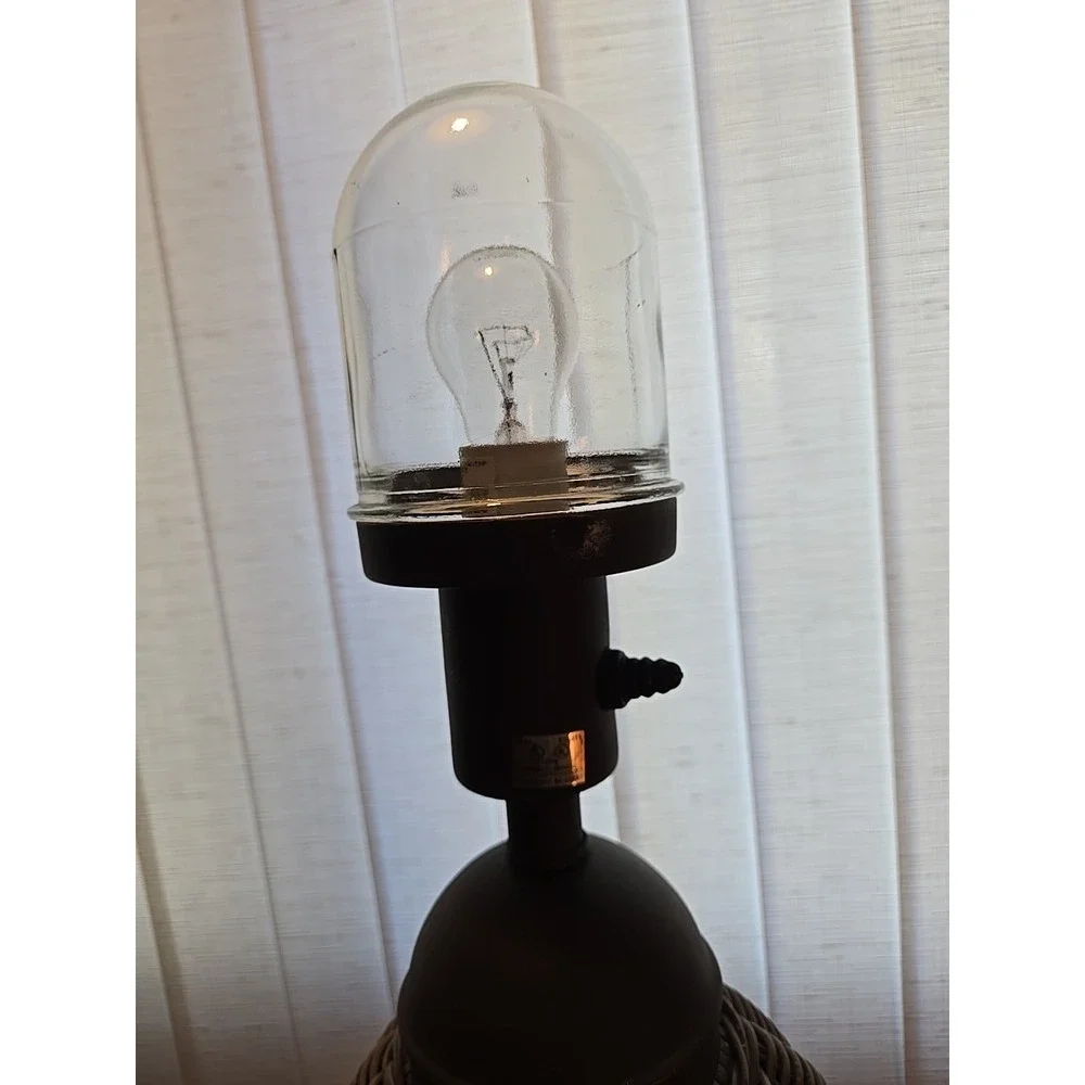 VTG Wicker Rattan Ginger Jar‎ Table Lamp With Metal Base No Shade